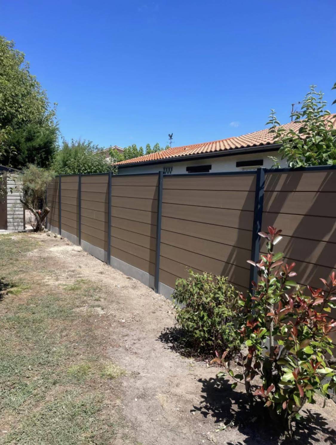 Clôture en bois composite : Avantages Blanquefort à côté du Taillan Médoc