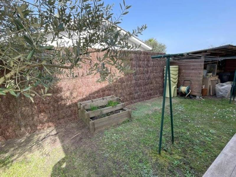 Société pour pose de clôture en brande de bruyère naturelle dans le Médoc 33