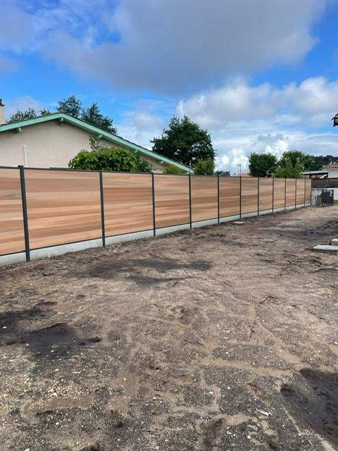 Création clôture bois composite sur  mesure pour une propriété au Cap Ferret