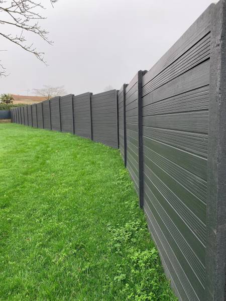 Devis fourniture et pose de clôture béton lisse décorative à Ludon Médoc