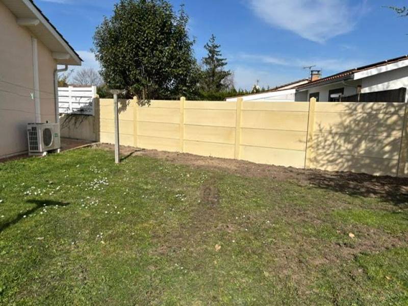 Plaque béton ton pierre : devis gratuit pour fourniture et pose par un professionnel vers Parempuyre