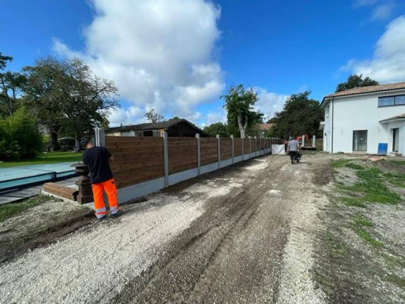 Remplacer une clôture existante par une clôture mixe bois béton au meilleur prix Bordeaux cub