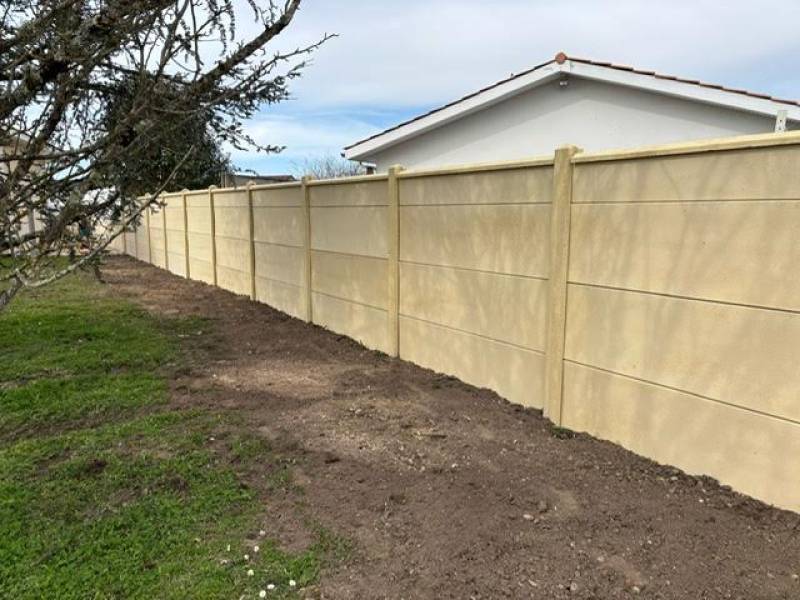 Société de clôture à Parempuyre pour installer une clôture béton ton pierre au meilleur prix