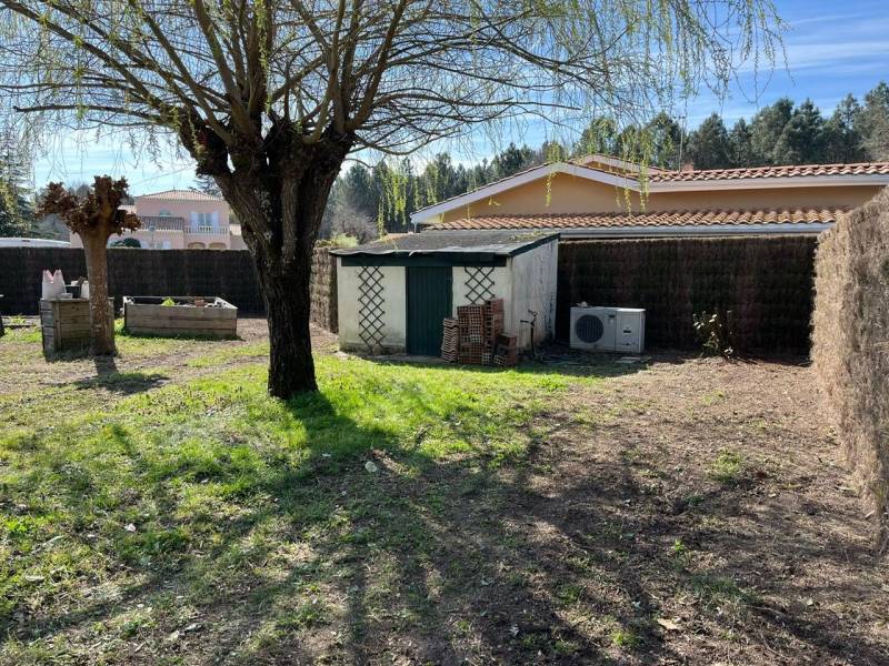 Faire poser de la brande épaisse 8 cm, 2 m de hauteur à Saint-Médard-en-Jalles avant de vendre une maison individuelle : une création AQUITAINE CLÔTURE