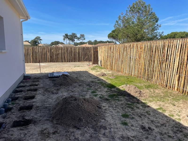 Commander de la ganivelle en ligne avec livraison à domicile pour délimiter une maison à Toulouse