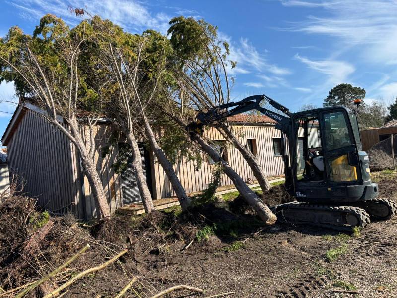 Tempête, grêle, vent fort ? Réparation de clôture rapide à Macau près de Bordeaux avec AQUITAINE CLÔTURE