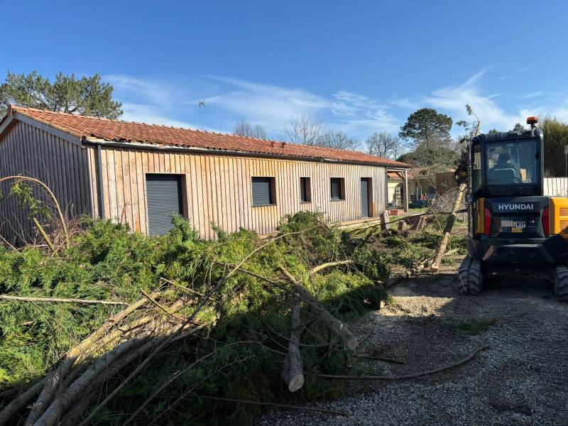 Tempête, grêle, vent fort ? Réparation de clôture rapide à Macau près de Bordeaux avec AQUITAINE CLÔTURE