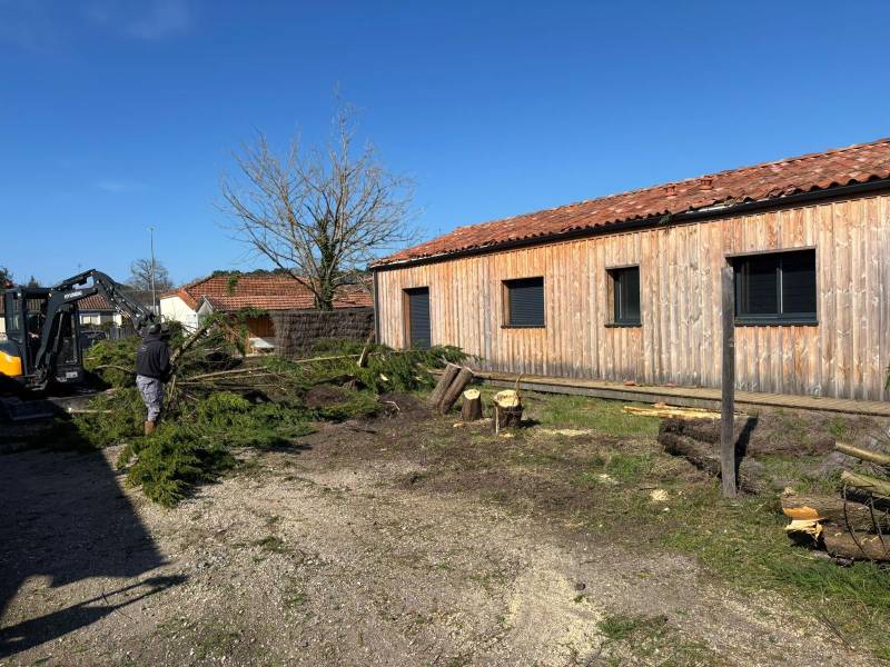 Tempête, grêle, vent fort ? Réparation de clôture rapide à Macau près de Bordeaux avec AQUITAINE CLÔTURE