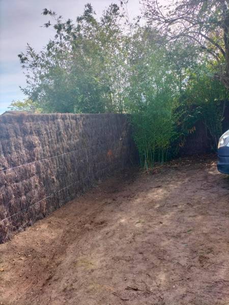 Fabricant de brande épaisse 8cm en panneaux pour une clôture de jardin Macau près de Bordeaux